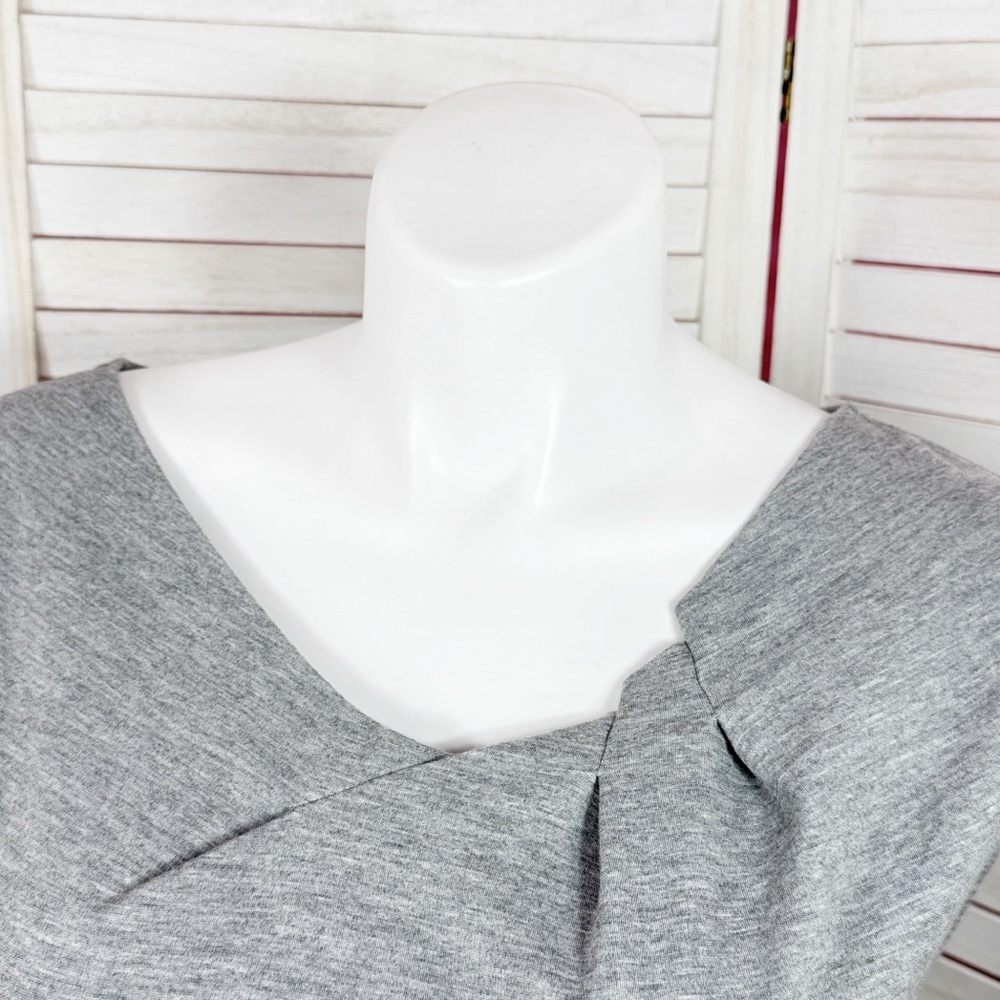 6th & LN Lane Bryant Asymmetrical Peplum Sleeveless Knit Top Grey 18 - Picture 5 of 12